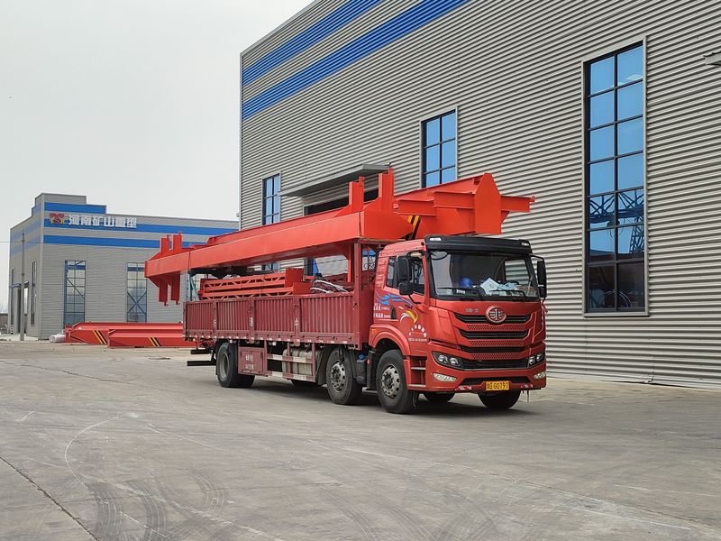 2臺(tái)電動(dòng)葫蘆門式起重機(jī) MHxh10t—13m 發(fā)往河南焦作交付客戶使用。