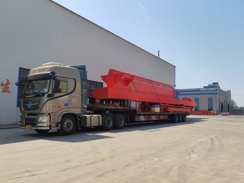 電動(dòng)葫蘆門(mén)式起重機(jī) MHxh16t—32m 制作完成，發(fā)往新疆交付客戶使用。